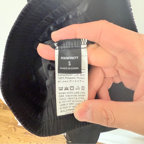 Men's Black Cargo Pants size S - Picture 3 of 5